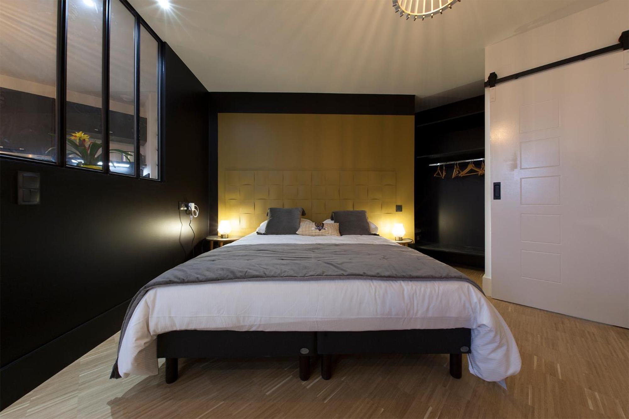 Appart Hotel Eugenie Louhans Phòng bức ảnh