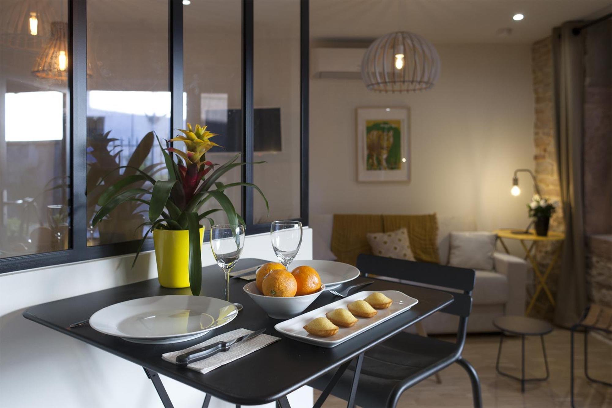 Appart Hotel Eugenie Louhans Phòng bức ảnh
